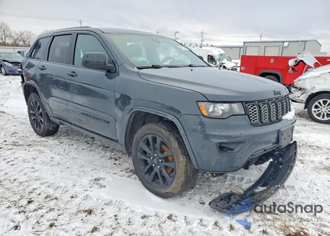 2017 Jeep Grand Cherokee Laredo z USA, uszkodzony, nr VIN 1C4RJFAG5HC768084